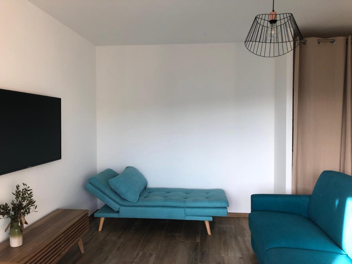 Spacieux Entierement Renove * Ajaccio (Corsica)